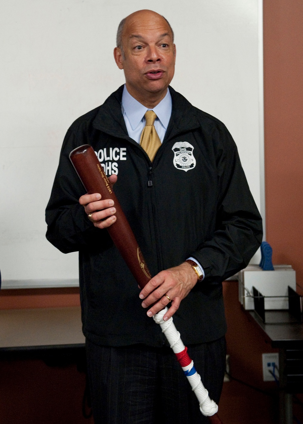 Secretary Johnson visits USCG Sector Ohio Valley