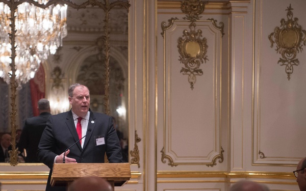 DSD attends 25th anniversary of Desert Storm dinner