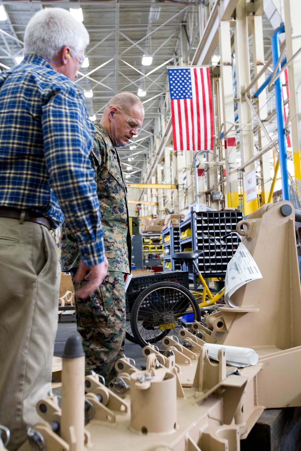 CMC Visits Marine Depot Maintenance Command