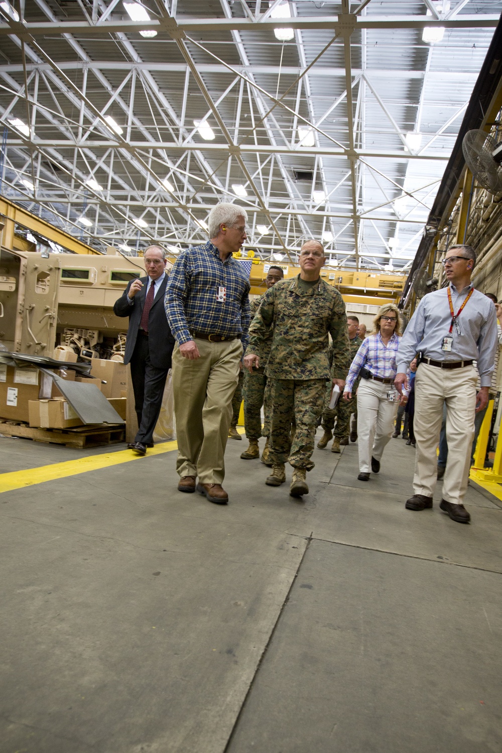 CMC Visits Marine Depot Maintenance Command