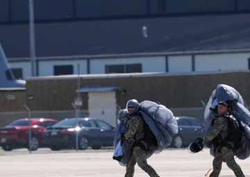 Landing safe: Battlefield Airmen perform training exercise