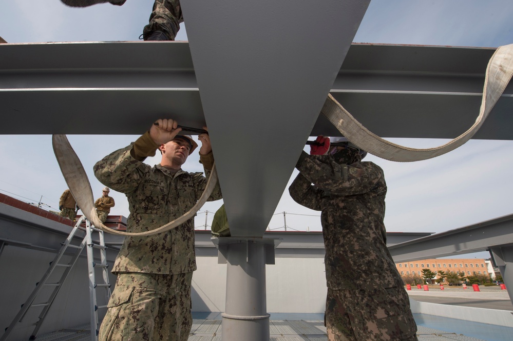 30th NCR Partners With ROK Seabees for Foal Eagle