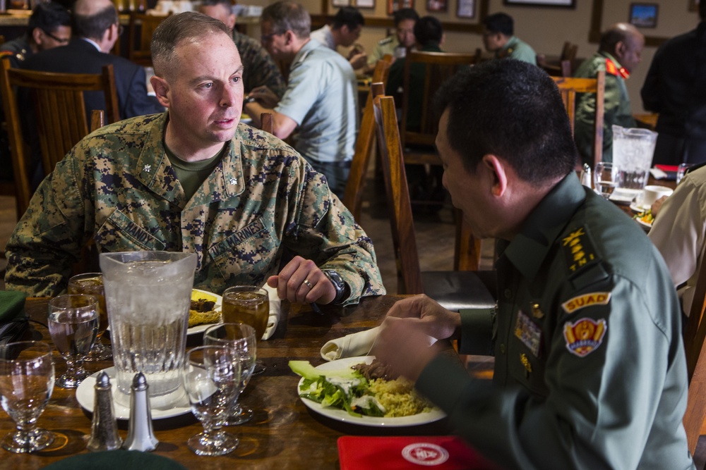 Army War College, international officers visit Camp Pendleton
