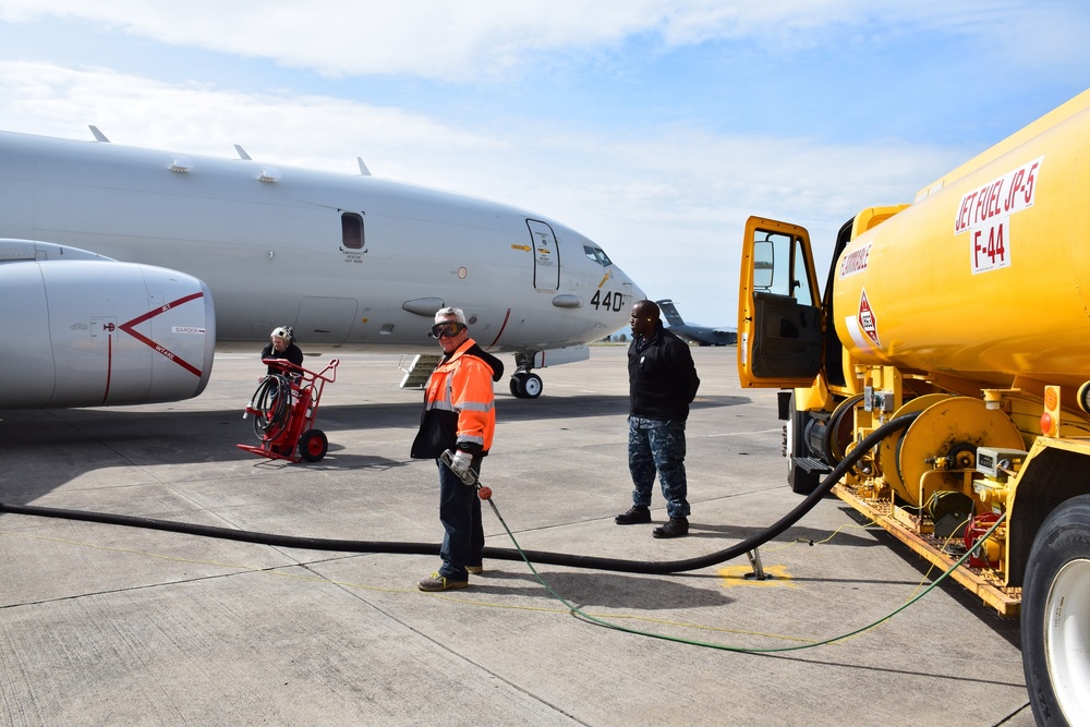 P-8A Poseidon refueling