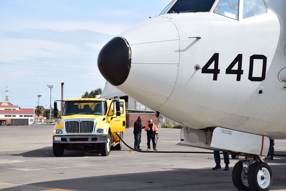 NAVSUP FLC Sigonella refuels P-8A Poseidon