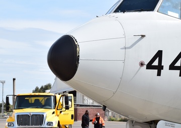 NAVSUP FLC Sigonella refuels P-8A Poseidon