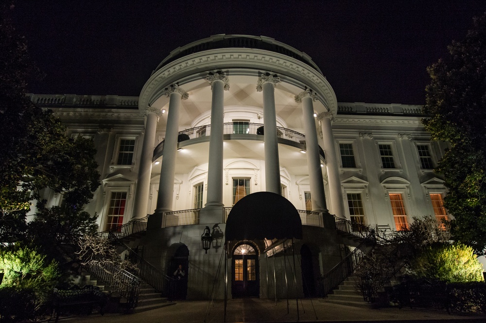 President, first lady host State Dinner in honor of Canadian prime minister