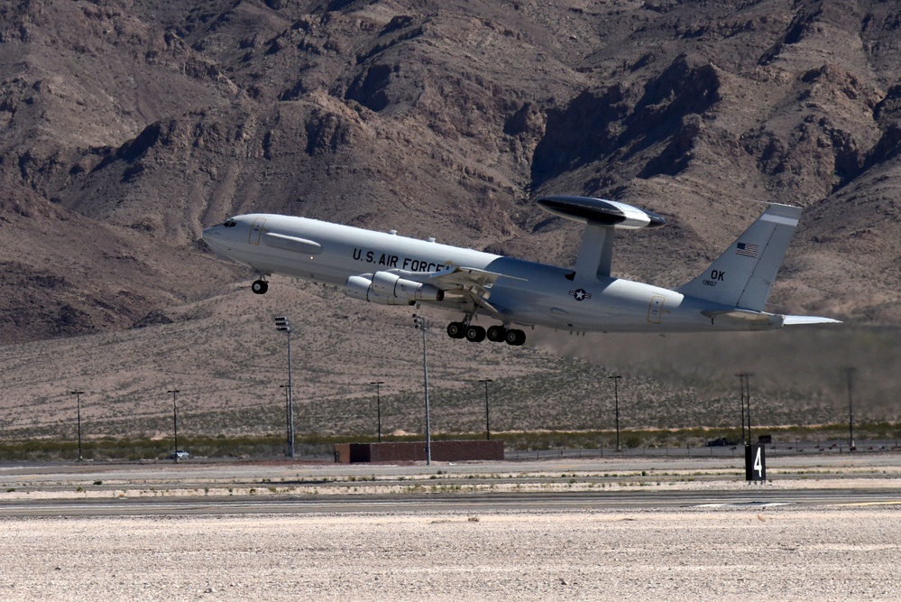 Airmen, Marines provide combined command and control during Red Flag 16-2