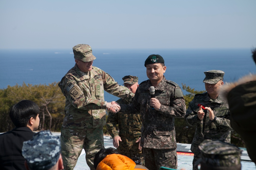 Combined Force Leaders Observe Amphibious Landing