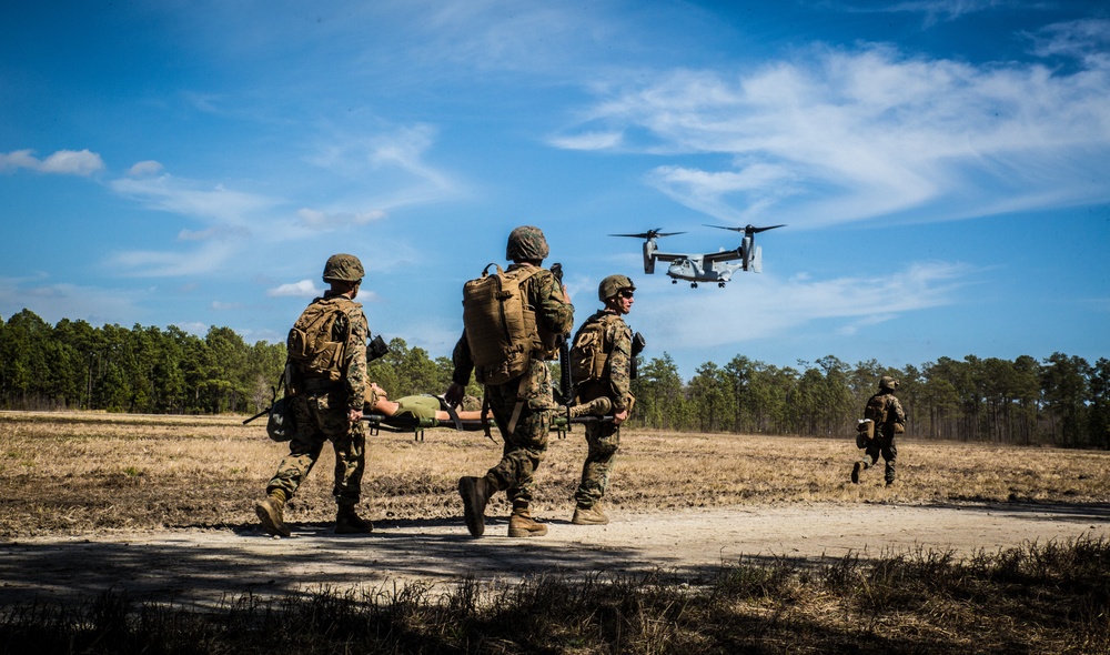 2nd CEB, VMM-365 conducts CASEVAC exercise