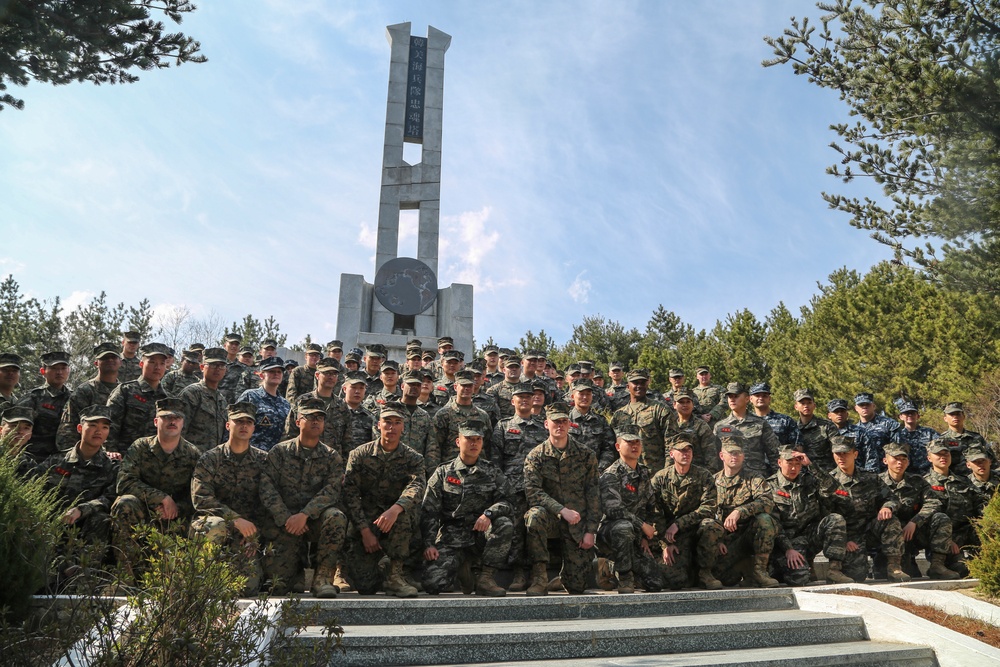 DVIDS - Images - U.S. and R.O.K Marines remember their fallen [Image 9 ...