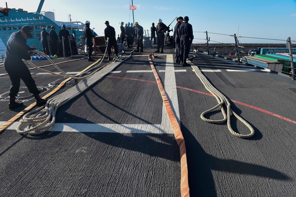 USS Carney (DDG 64) departs Palma De Mallorca