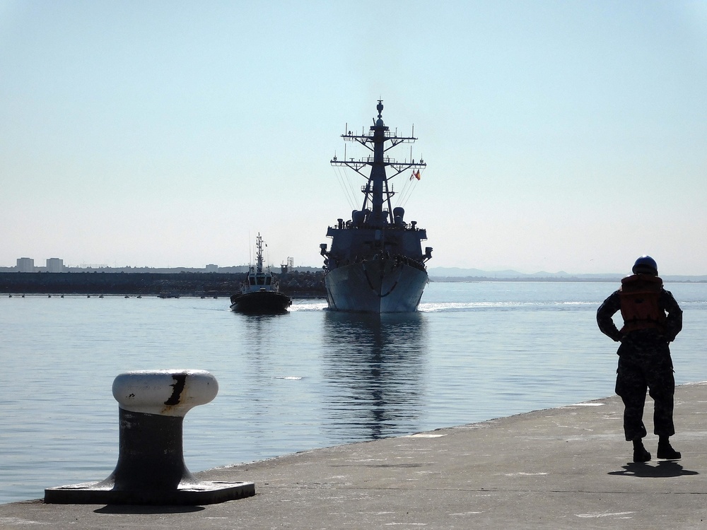 USS Carney operations