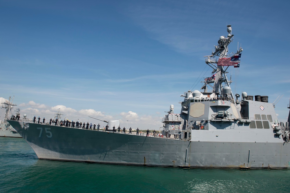 USS Donald Cook departs Rota, Spain