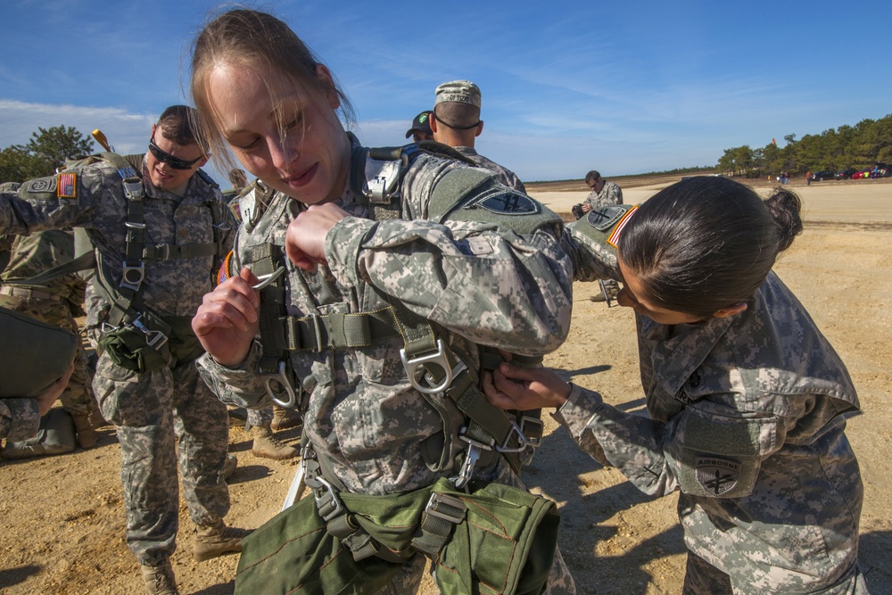 Joint Guard Reserve airborne operations training