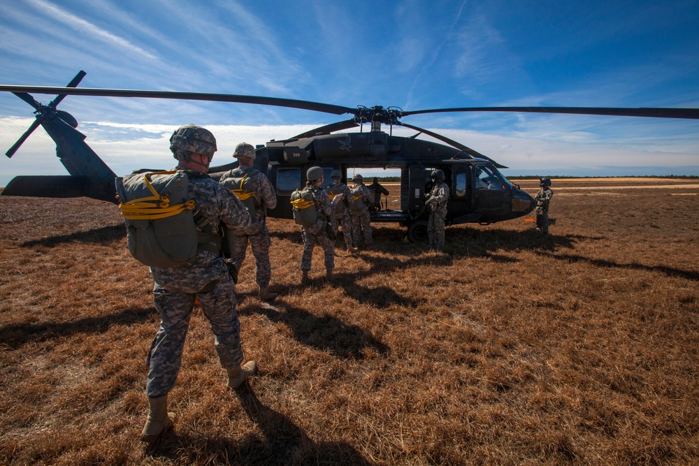 Joint Guard Reserve airborne operations training