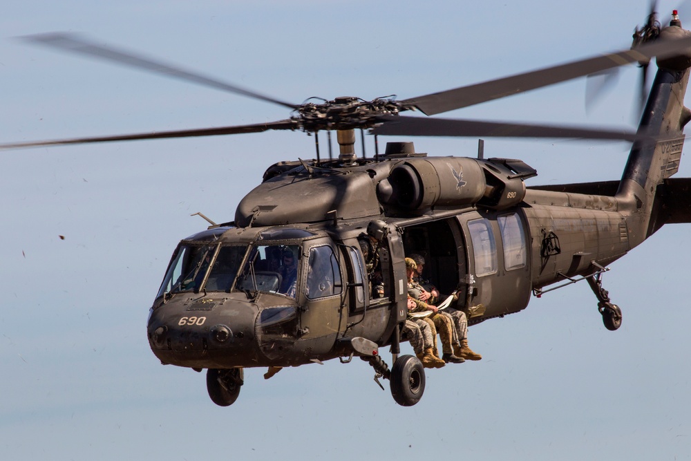 Joint Guard Reserve airborne operations training