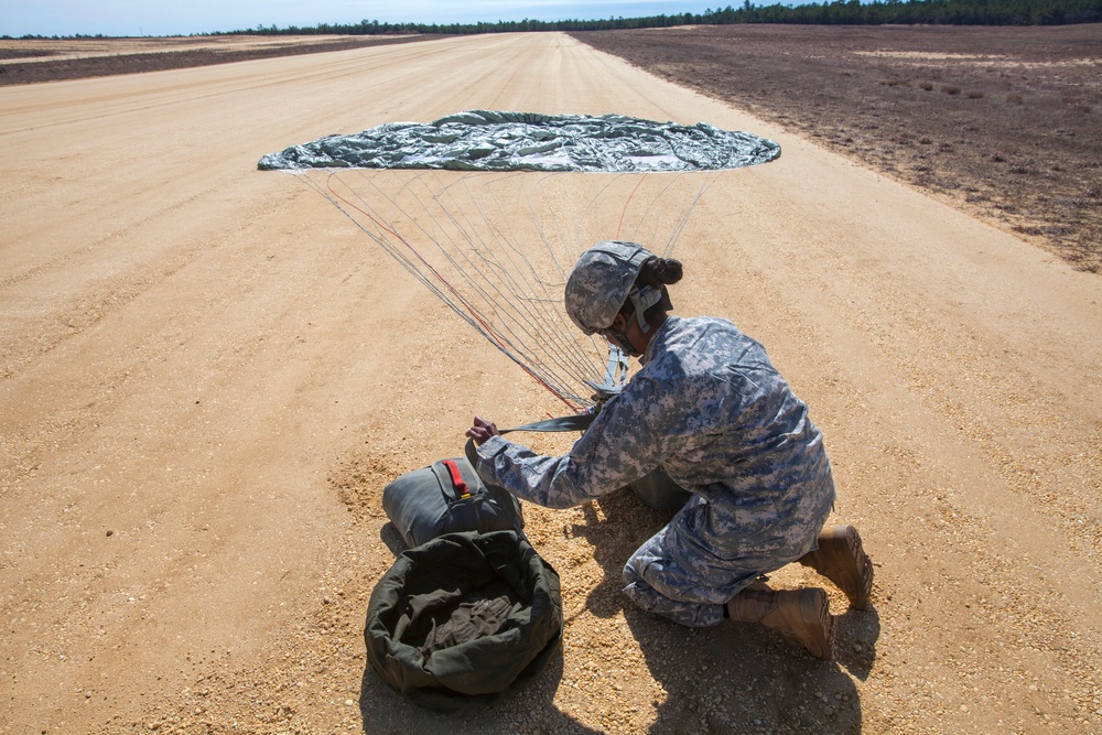 Joint Guard Reserve airborne operations training