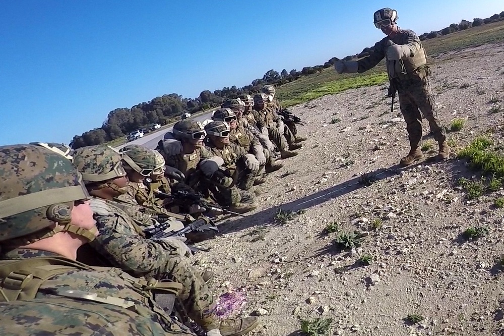 SPMAGTF-CR-AF Marines hone fast rope skills