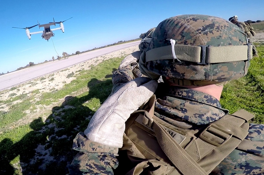 SPMAGTF-CR-AF Marines hone fast rope skills