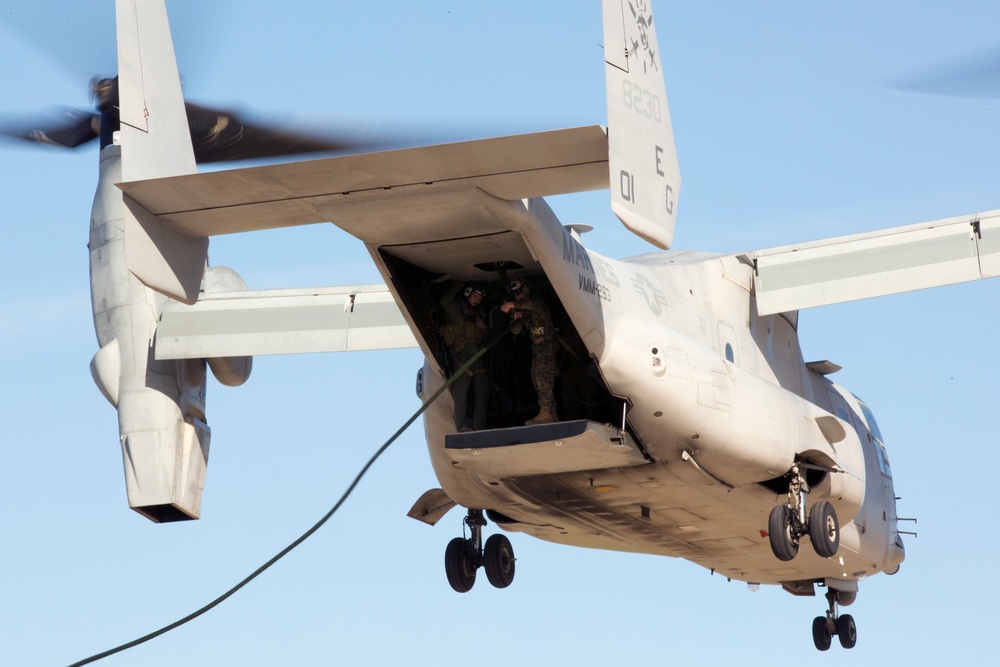 SPMAGTF-CR-AF Marines hone fast rope skills