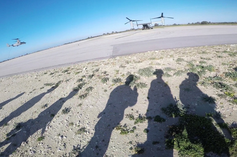 SPMAGTF-CR-AF Marines hone fast rope skills
