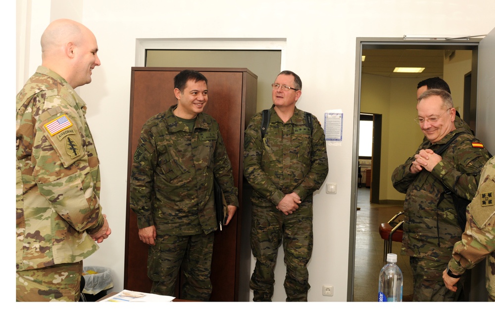 Brig. Gen. Saez visits 4th Infantry Division Mission Command Element Headquarters