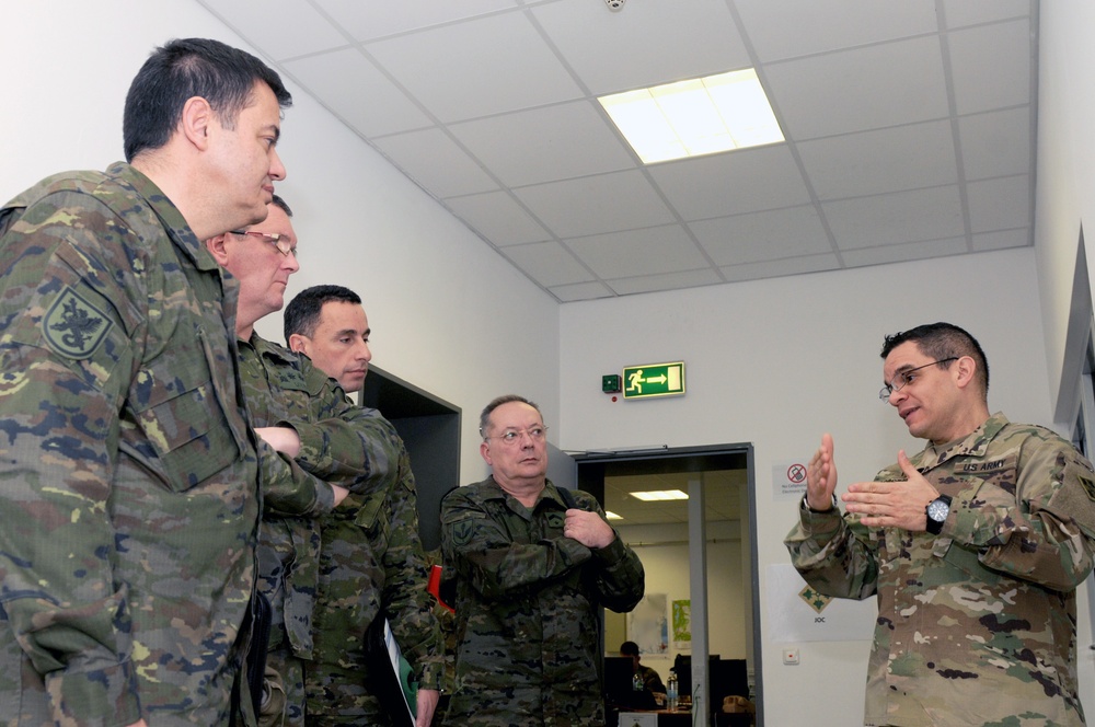 Brig. Gen. Saez visits 4th Infantry Division Mission Command Element Headquarters
