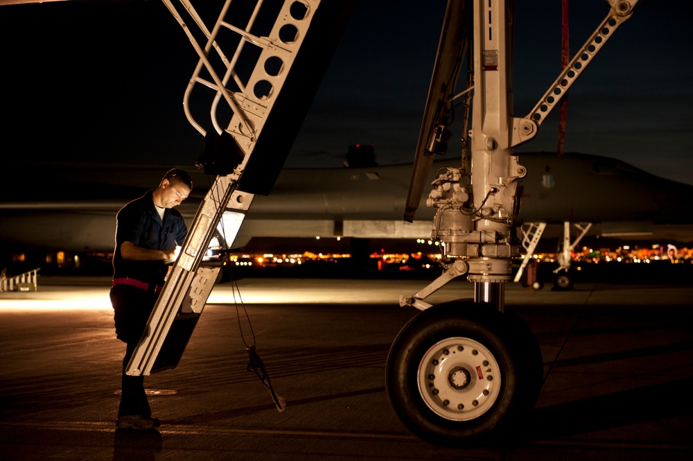 28th BW completes night operations during Red Flag 16-2