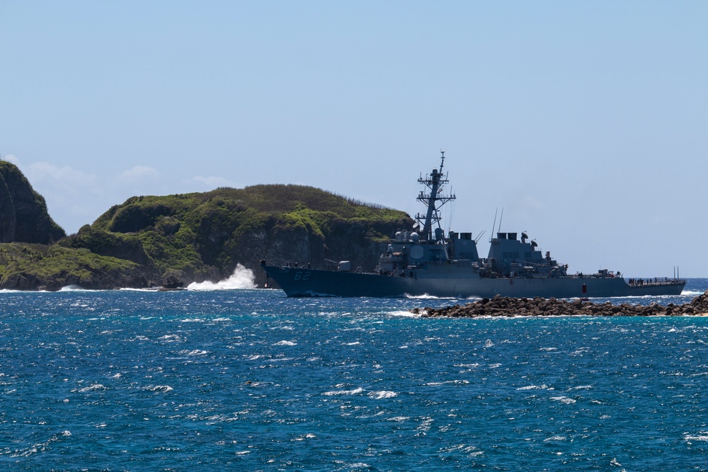 Naval Base Guam hosts US/Japanese ships for Multi-sail 2016