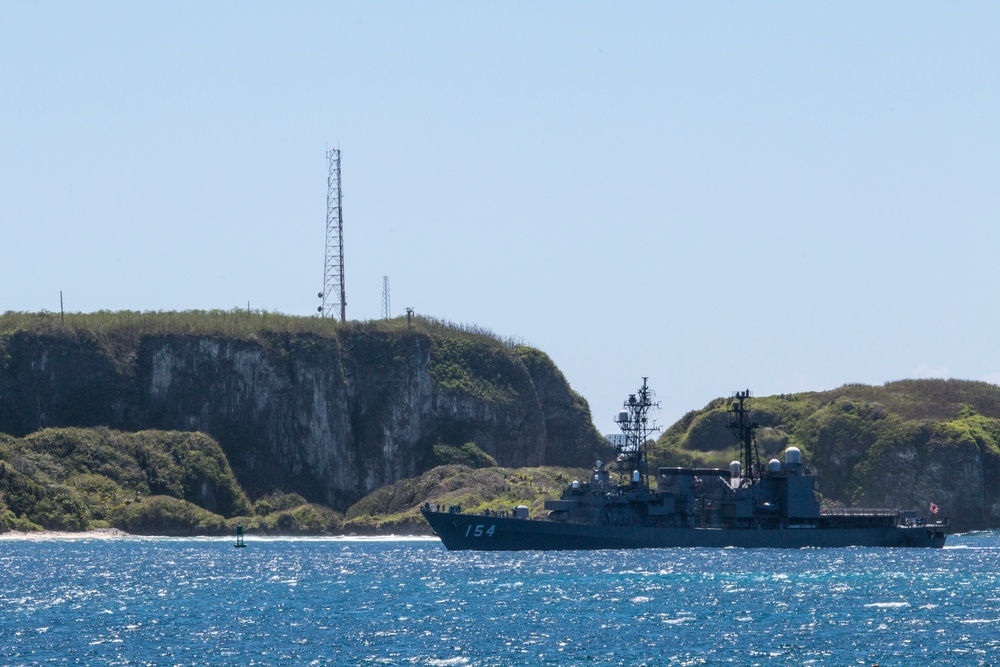 Naval Base Guam hosts US/Japanese ships for Multi-sail 2016