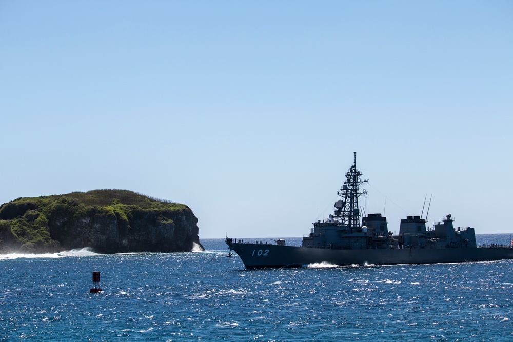 Naval Base Guam hosts US/Japanese ships for Multi-sail 2016