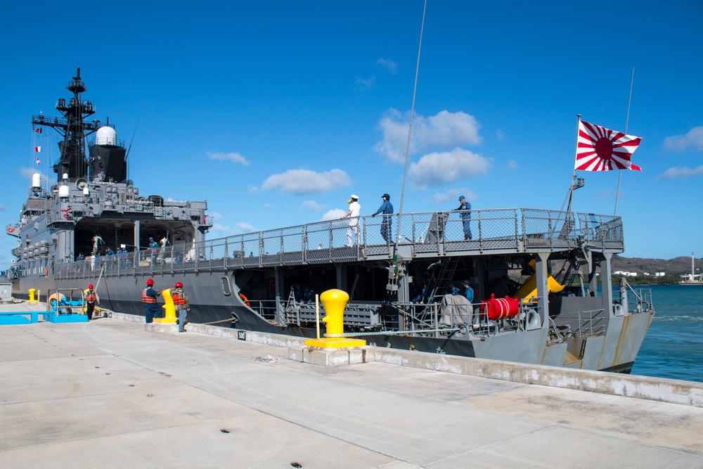 Naval Base Guam hosts US/Japanese ships for Multi-sail 2016