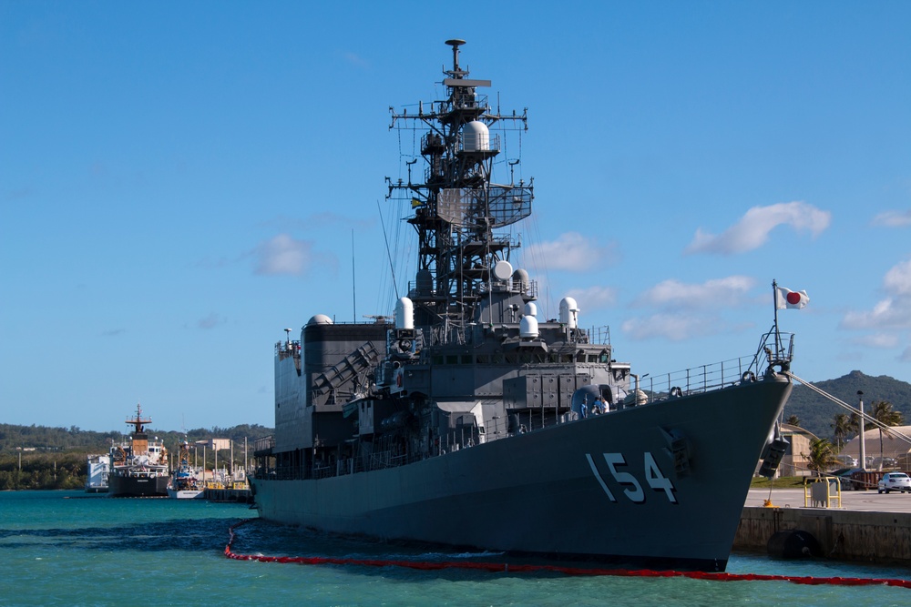 Naval Base Guam hosts US/Japanese ships for Multi-sail 2016