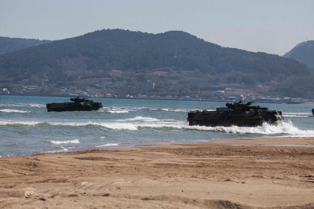 Amphibious Assault Exercise Ssang Yong 16