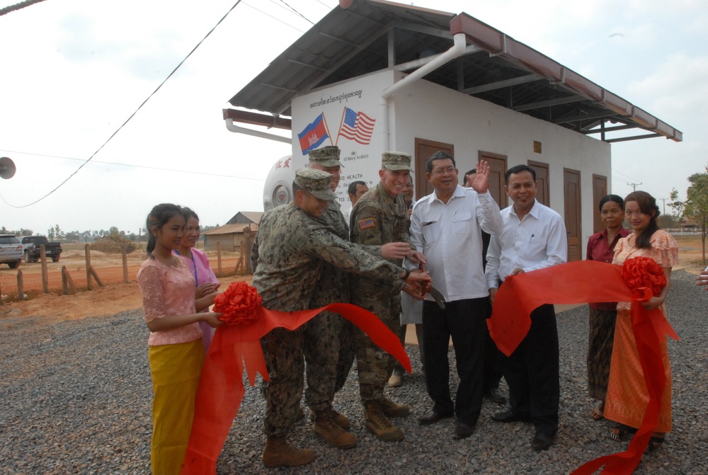 Cambodian community celebrates maternity ward improvements thanks to joint, bilateral engineer project