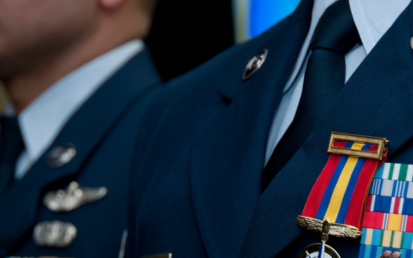 Colombian Air Force honors HNR Airmen