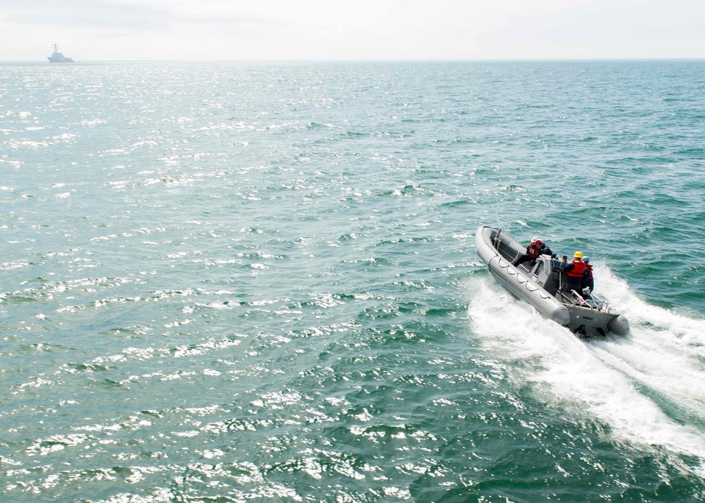 USS Stout Conduct Boat Operations