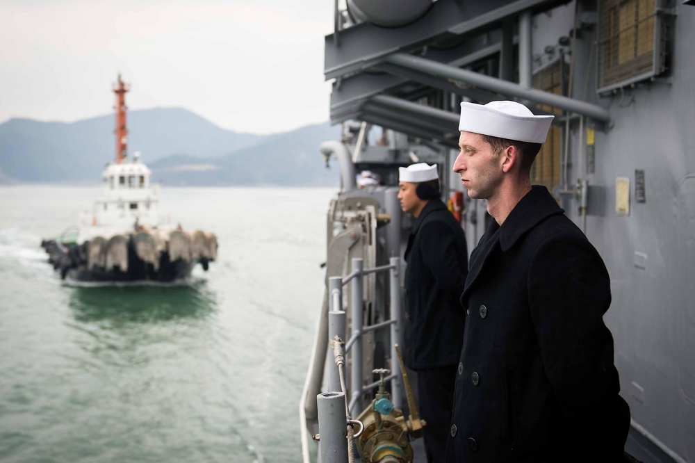 USS Mobile Bay operations