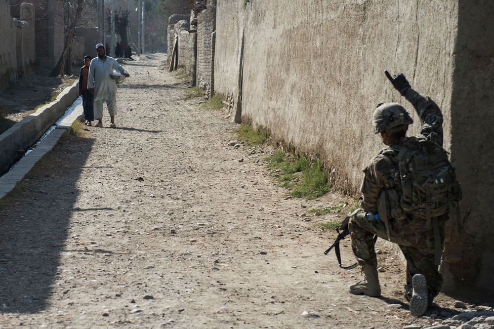 10th Mountain Division soldiers go on dismounted patrol