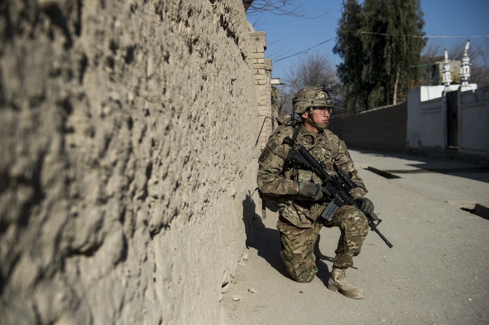 10th Mountain Division soldiers go on dismounted patrol