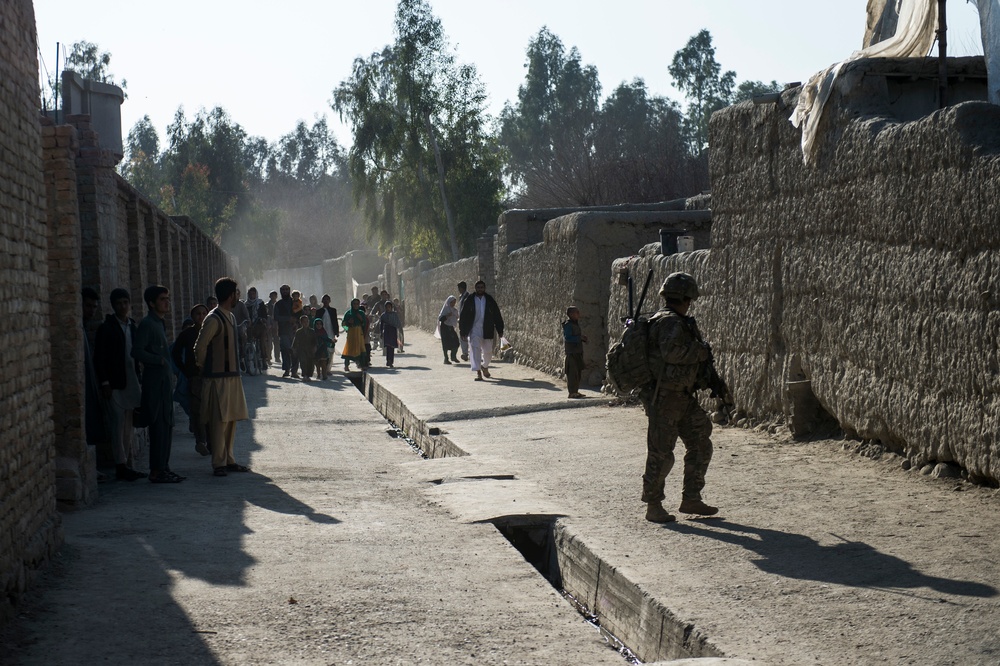 10th Mountain Division soldiers go on dismounted patrol