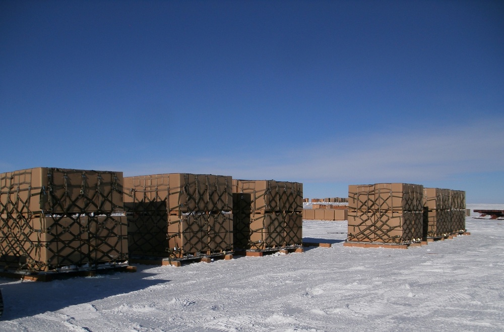 Airmen accomplish South Pole packing mission