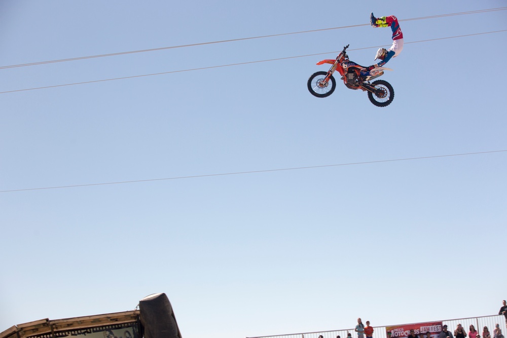 Motocross Jam Fest blazes through Combat Center