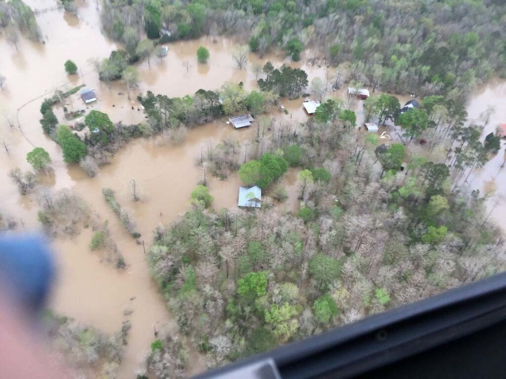 Texas National Guard responds to floods