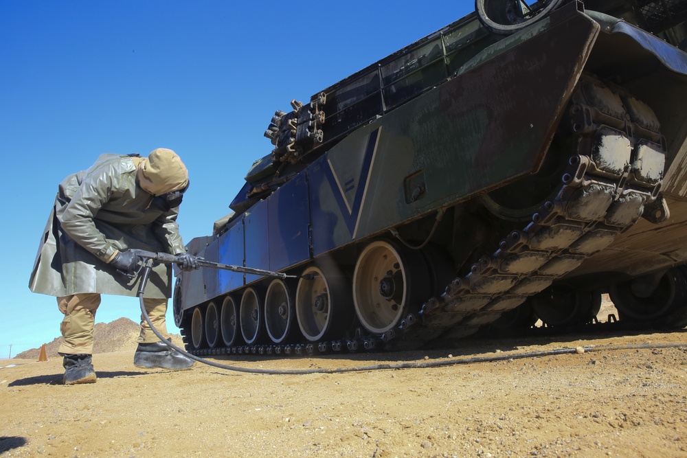 1st Tanks conducts decontamination exercise