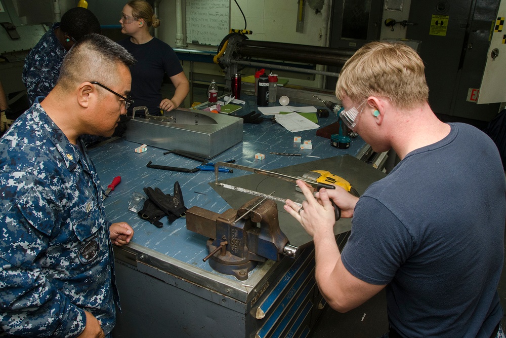 USS Frank Cable operations