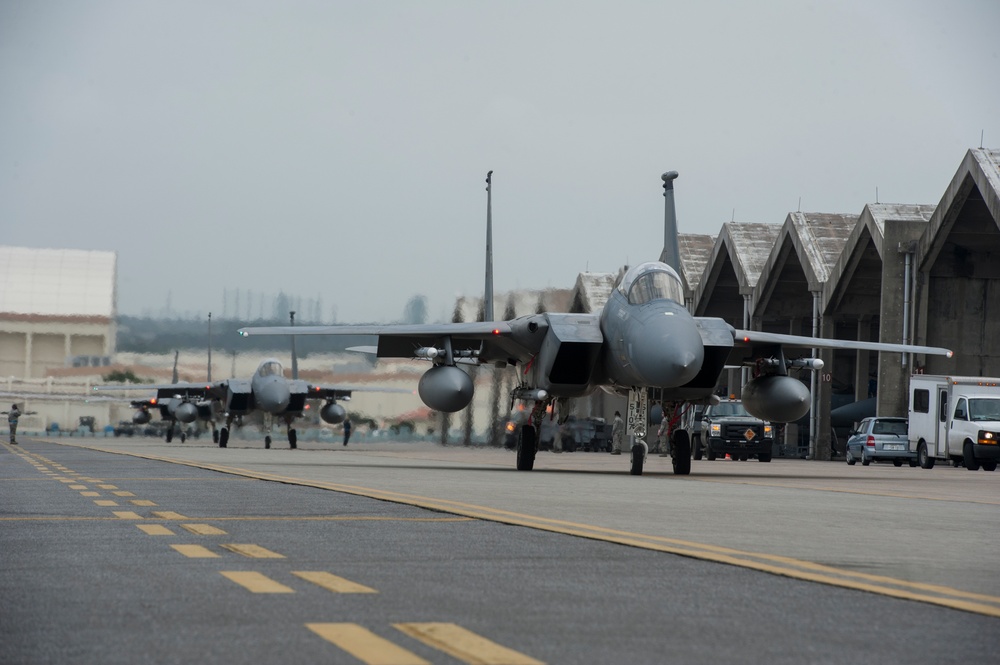 Kadena’s 44th Fighter Squadron performs combat aircraft generation exercise