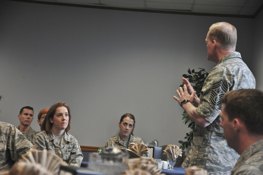 CMSAF Cody visits 70th ISRW, America’s Cryptologic Wing