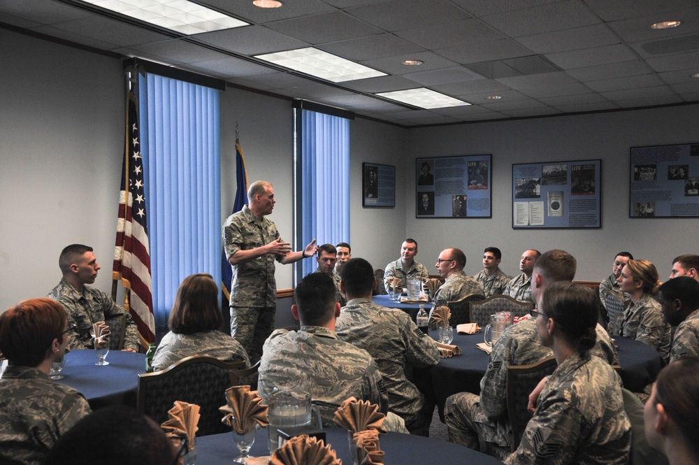 CMSAF Cody visits 70th ISRW, America’s Cryptologic Wing